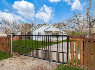 2402 N Winnetka Ave, Dallas, TX 75212