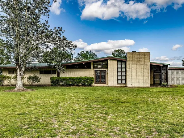 109 Nicholls Dr, Thibodaux, LA 70301