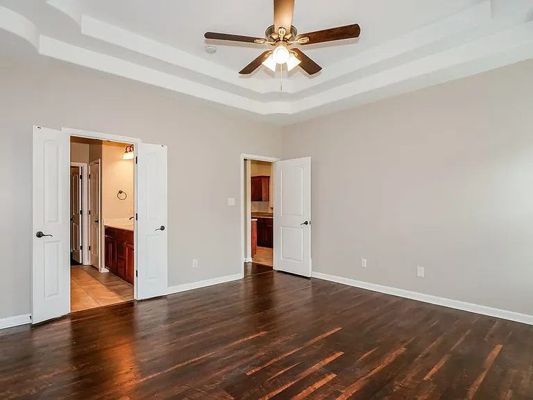 445 Green Willow Cv — Photo 9