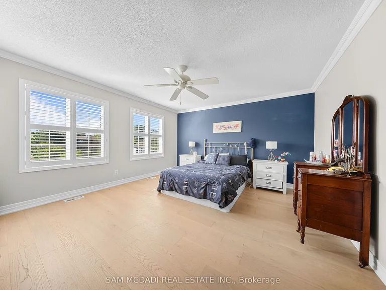 95 Kerr St W #2 — Photo 31