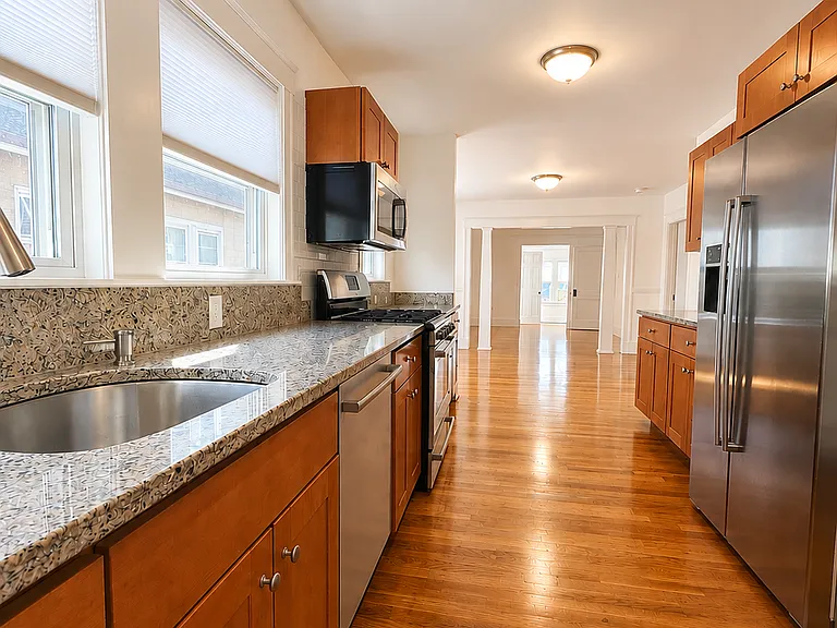 92 Alpine St #92 — Photo 8
