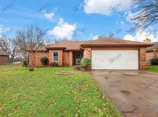 8017 Camelot Rd, Fort Worth, TX 76134