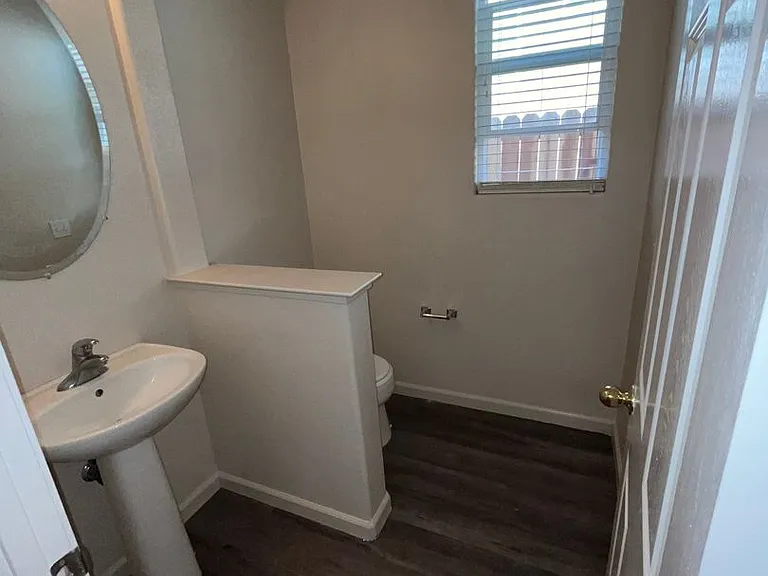 9409 Silver Bridle Way — Photo 23