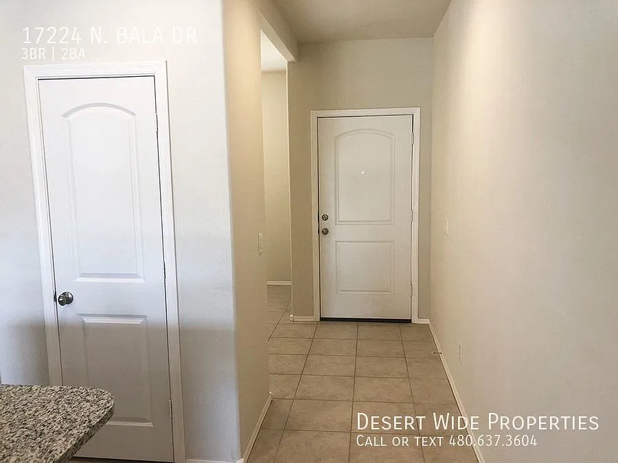 3 Bedroom 2 Bath home in Santa Rosa Springs — Photo 4