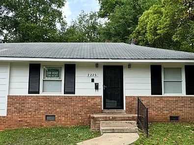 4 bed, 1458 sqft, $2,195 — Photo 2