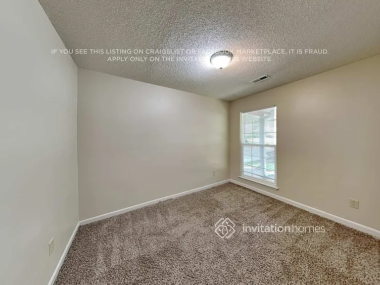 4700 Cricklewood Ln — Photo 13