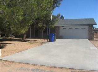 16737 Walpi Rd, Apple Valley, CA 92307