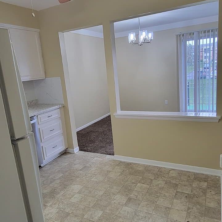 451 Fox Hills Dr S Apt 7, photo 7