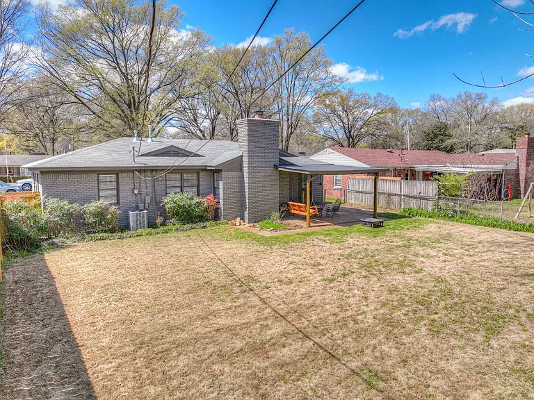 1636 Whitewater Rd — Photo 6