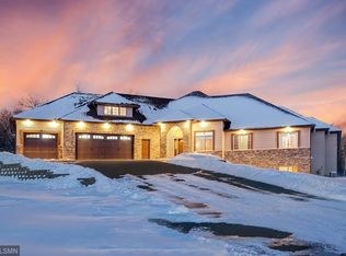 20265 Quapaw St NW, Oak Grove, MN 55303