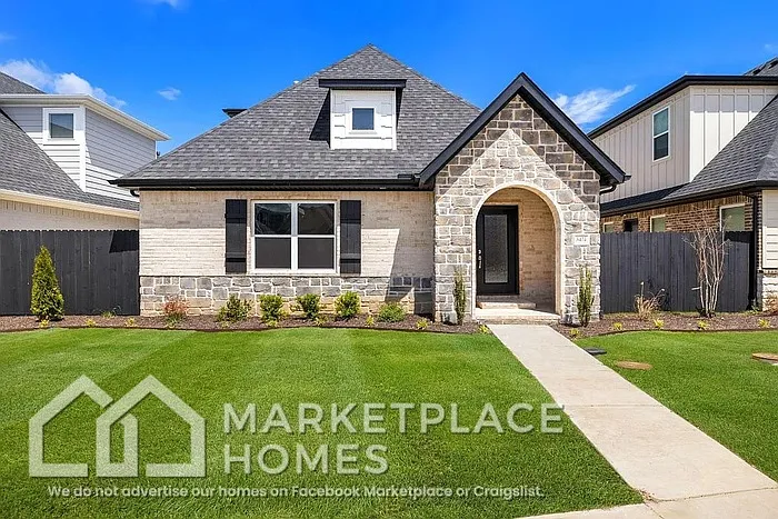 3474 W Tuscan Rd — Photo 1