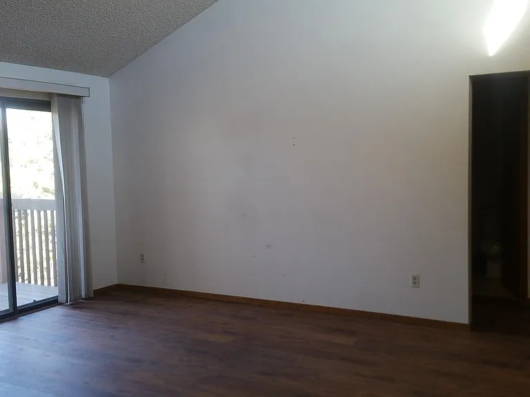 2902 Shadow Creek Dr #305 — Photo 2