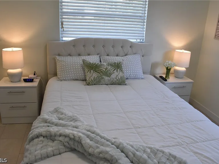 4135 Coronado Pkwy — Photo 22