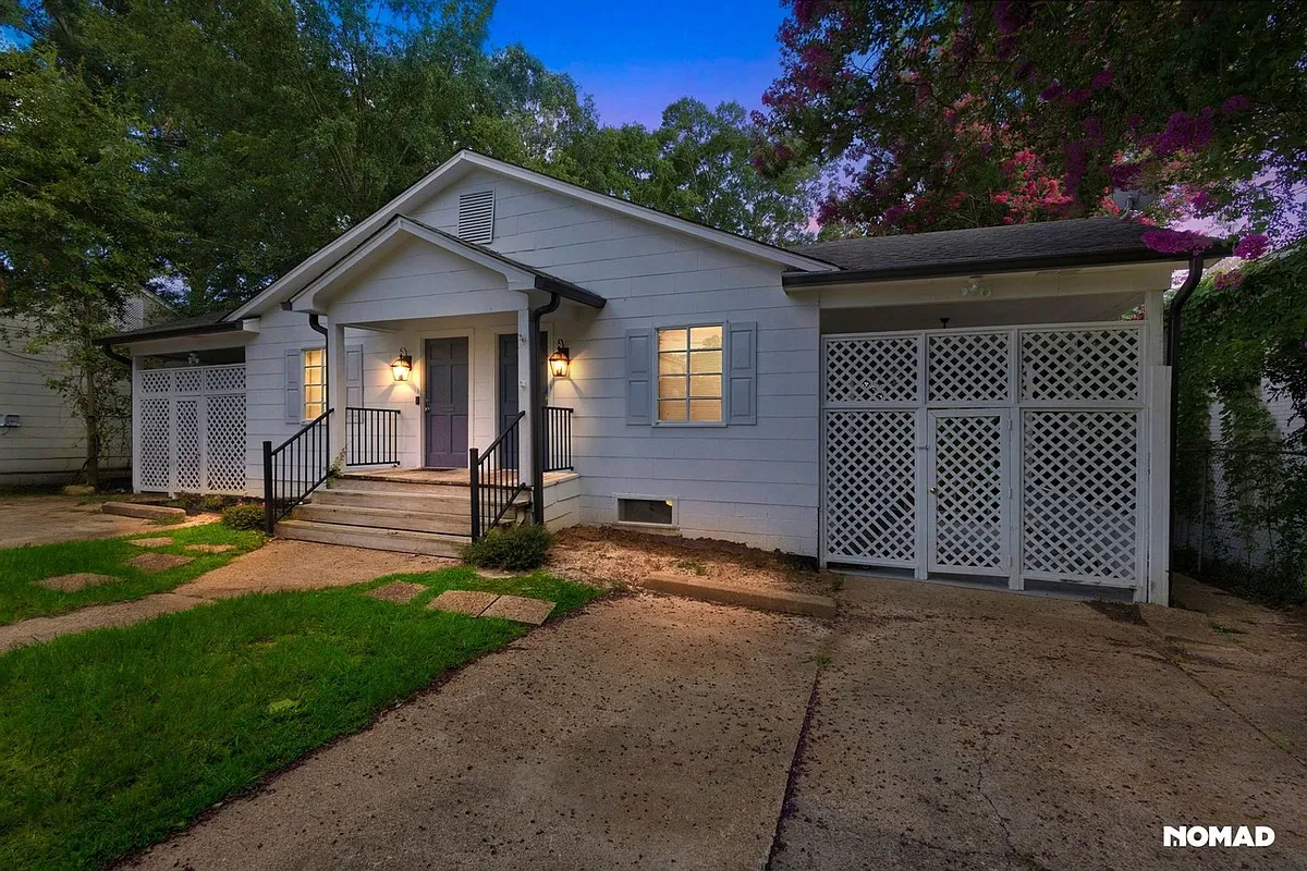 Building Photo - 509 Lorenz Blvd #D