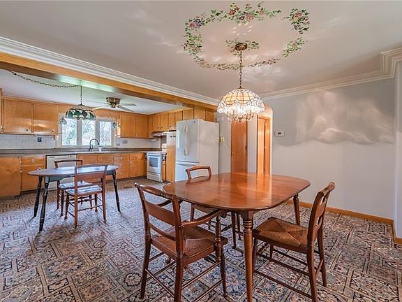 3rd image of 523 Cochran Dr