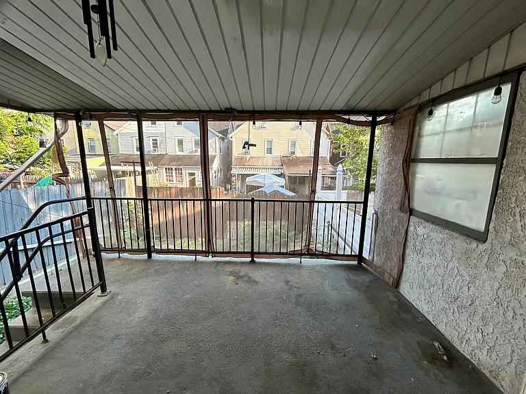 728 E Morton St — Photo 14