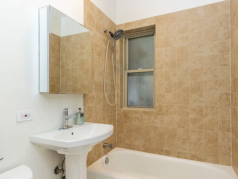 621 Washington Blvd #2S — Photo 14