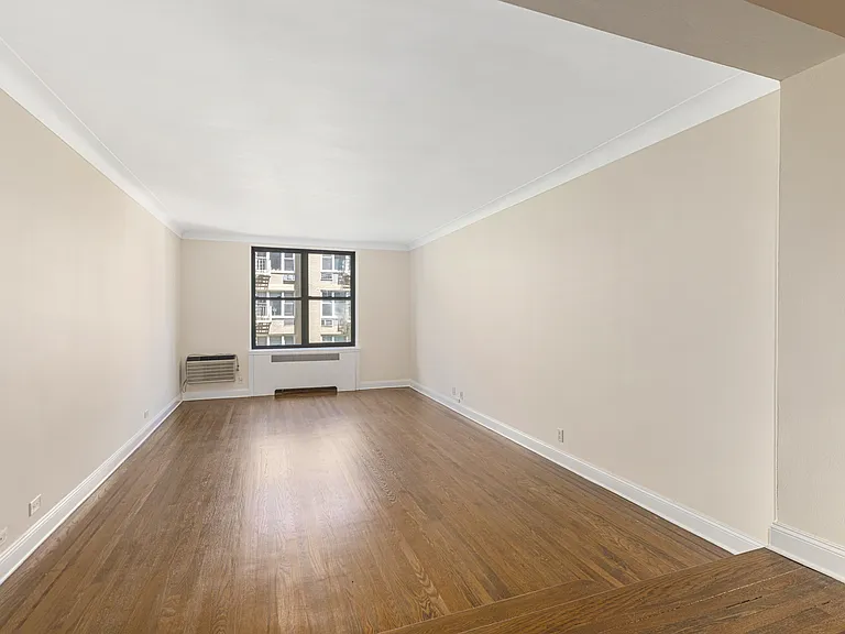 310 E 75th St #4G — Photo 6