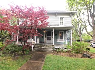 324 E Lake St, South Lyon, MI 48178