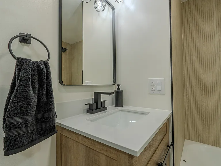 2149 Larch St — Photo 18