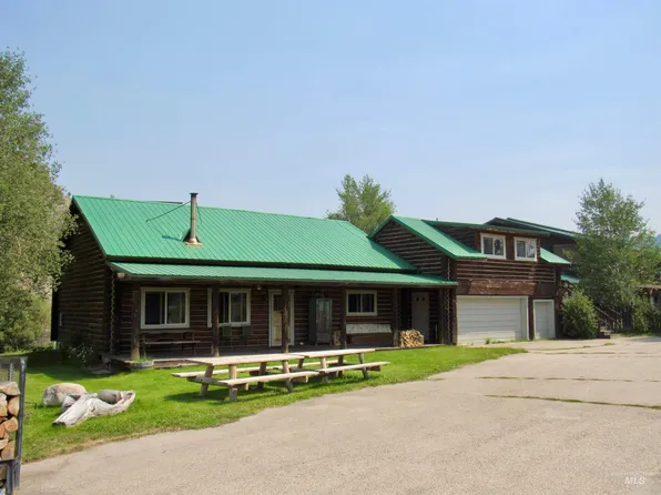 130 Valley Creek Rd, Stanley, ID 83278