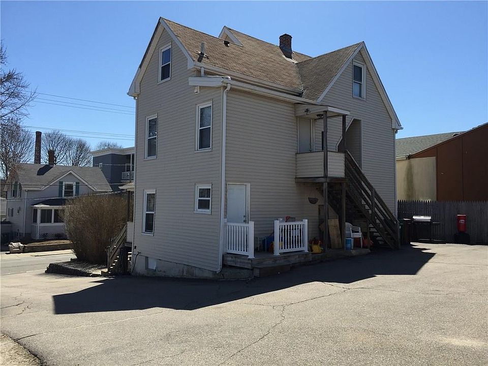 2nd image of 608 Wood Ave