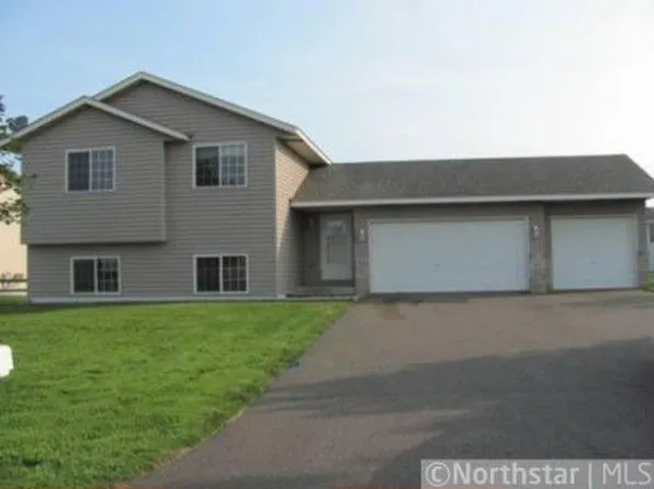 1000 Marigold Dr S, Cambridge, MN 55008