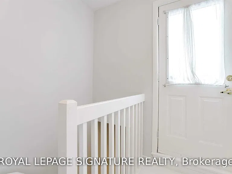 42 Western Battery Rd #704 — Photo 22