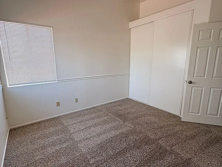 14333 La Crescenta Ave — Photo 27