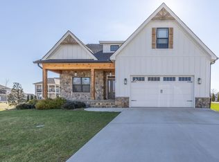 142 Slalom Cir, Winchester, TN 37398
