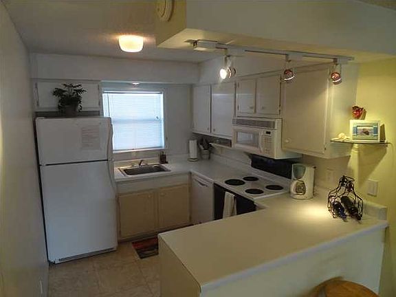 5th image of 1625 Bulevar Mayor APT F5