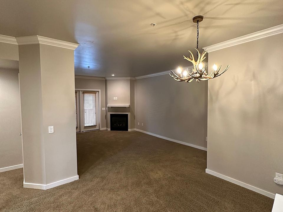1st image of 6300 Locarno Dr APT B
