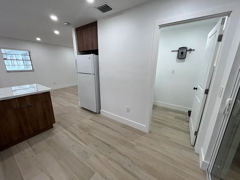 108 Caribbean Ave #2 — Photo 4