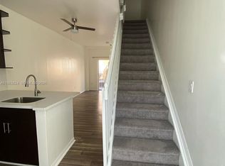 928 SW 3rd St #203, Miami, FL 33130