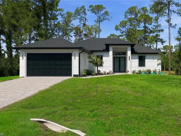 303 McArthur AVE, LEHIGH ACRES, FL 33936