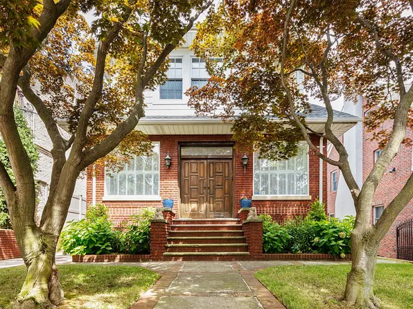 91 81st St, Brooklyn, NY 11209