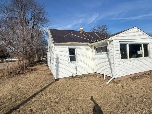 1214 W 20th St, Rock Falls, IL 61071