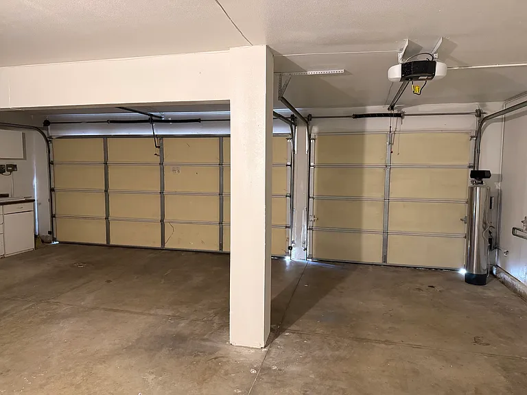 3-car garage
