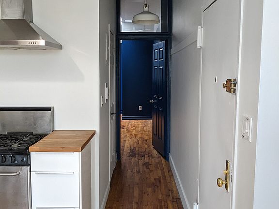 5th image of 786 Washington Ave #4