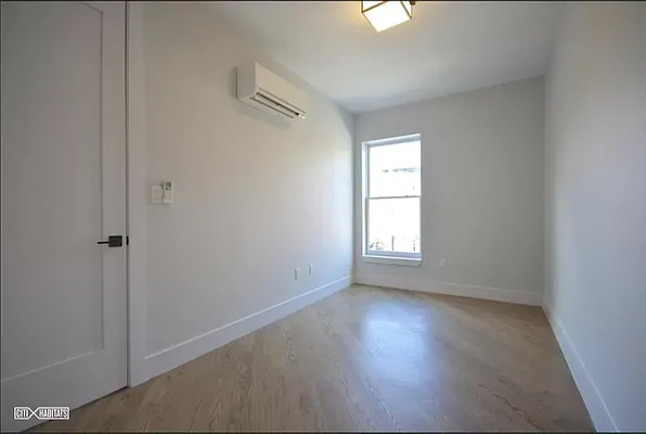 Rented by Corcoran | media 18