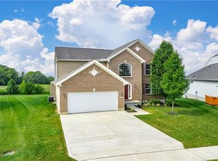 1089 Bluffview Dr, Fairborn, OH 45324