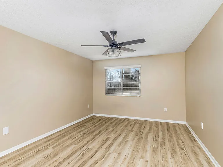 830 Carrington Pl #102 — Photo 12
