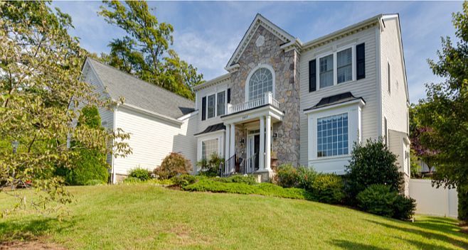 1st image of 9407 Brambly Ln