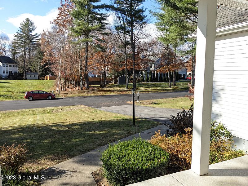 5th image of 22 Dakota Drive