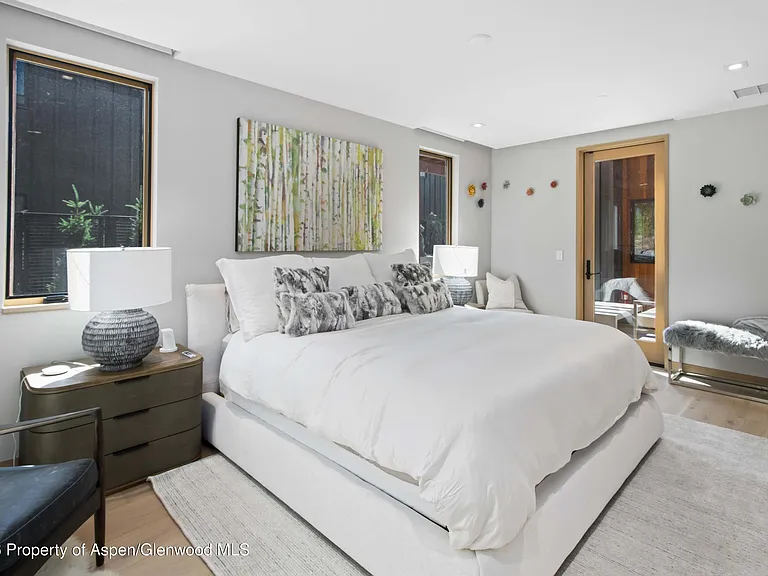 155 Lakeview Dr — Photo 28
