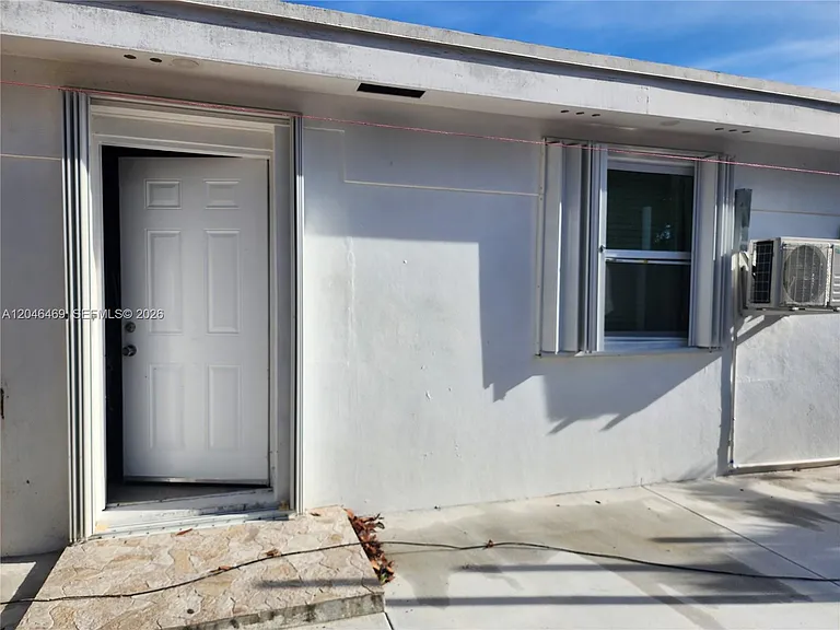 11461 SW 197th St #A — Photo 2