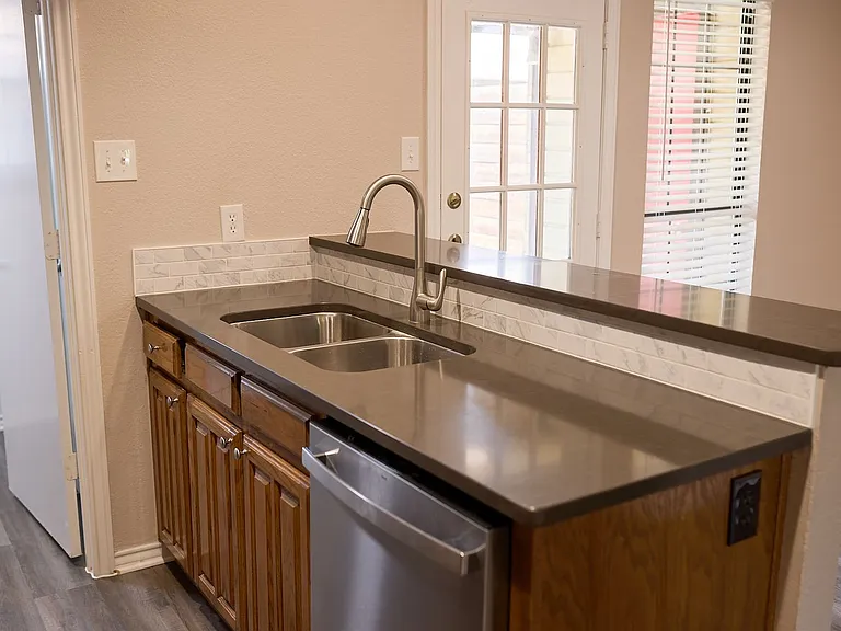 900B Kilkenny Ct — Photo 7