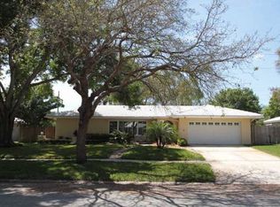 814 Mandarin Dr, Clearwater, FL 33764