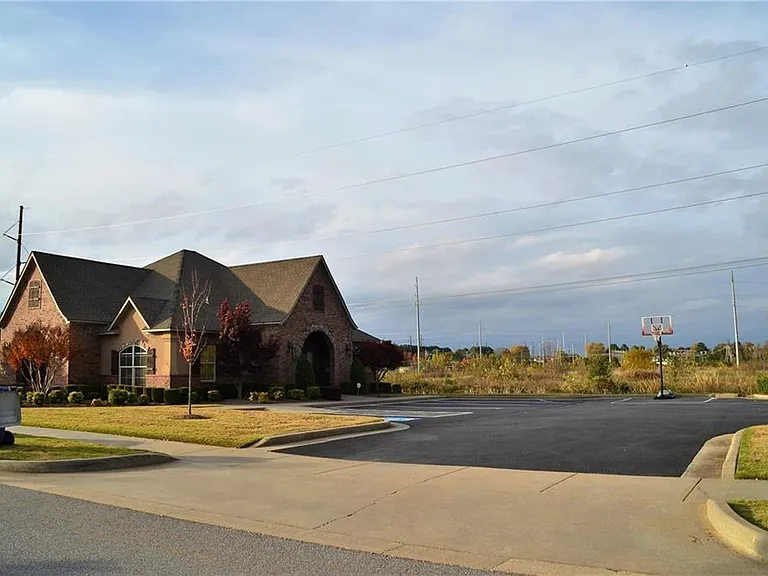 1800 Riverstone Rd — Photo 27
