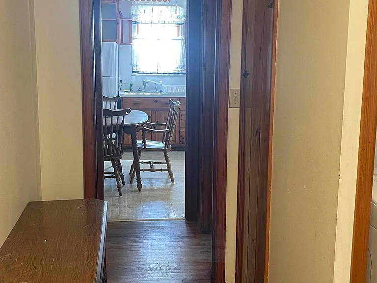 127 Hancock Ave #DOWNSTAIRS — Photo 8